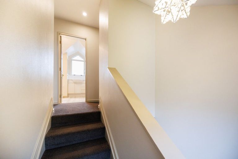 Photo of property in 46c Pahiatua Street, Hokowhitu, Palmerston North, 4410