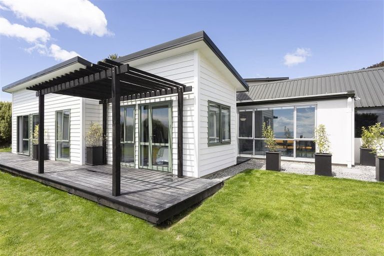 Photo of property in 147 Soleares Avenue, Mount Pleasant, Christchurch, 8081