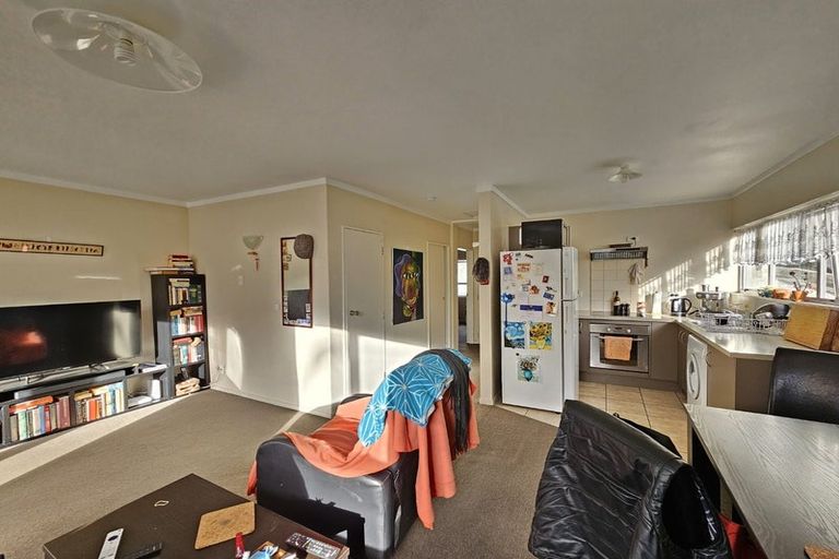 Photo of property in 8/126 Redwood Avenue, Tawa, Wellington, 5028