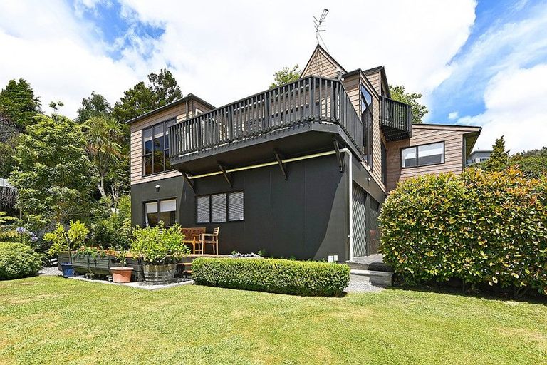 Photo of property in 3 Chichester Drive, Pinehaven, Upper Hutt, 5019