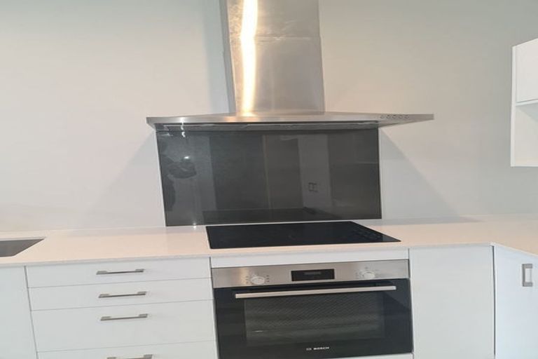 Photo of property in 16 Kopua Place, Whitby, Porirua, 5024