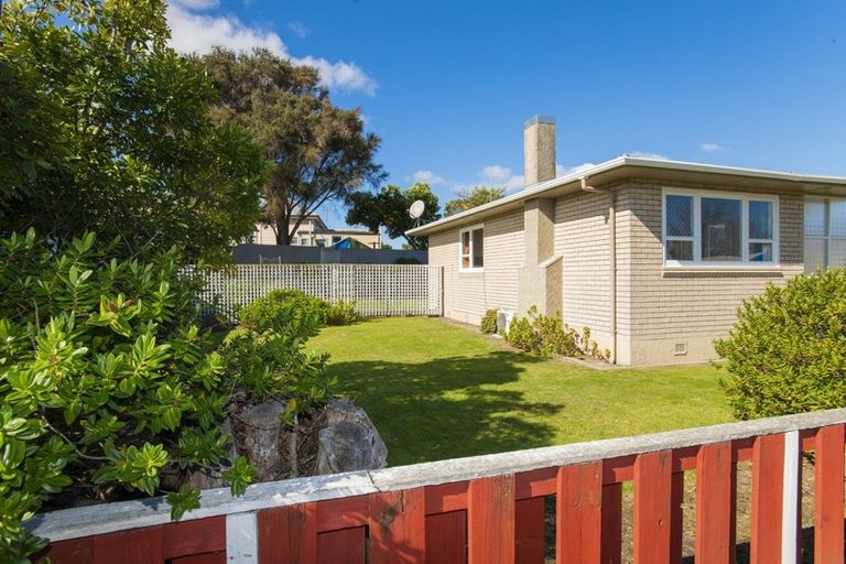 Photo of property in 38 Totara Street, Te Hapara, Gisborne, 4010