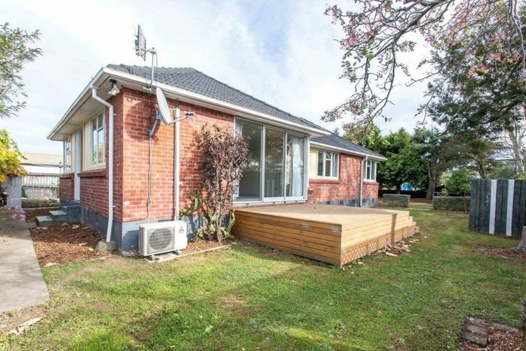 Photo of property in 1/436 Greers Road, Northcote, Christchurch, 8052