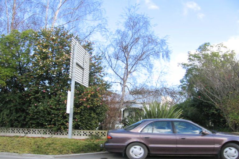 Photo of property in 617 Heretaunga Street East, Parkvale, Hastings, 4122