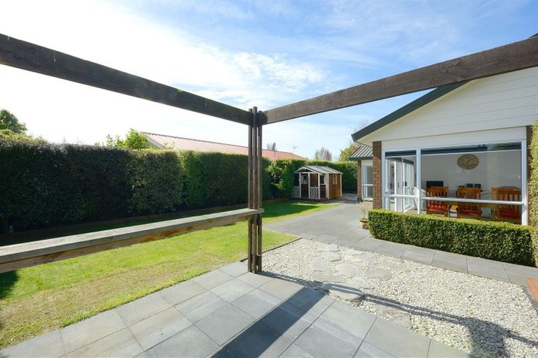 Photo of property in 30 Beauford Place, Parklands, Christchurch, 8083