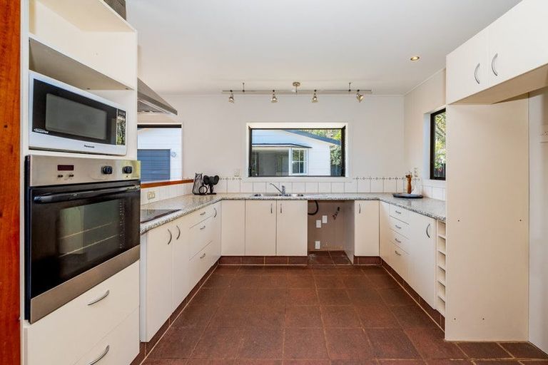 Photo of property in 87 Elizabeth Street, Waikanae, 5036