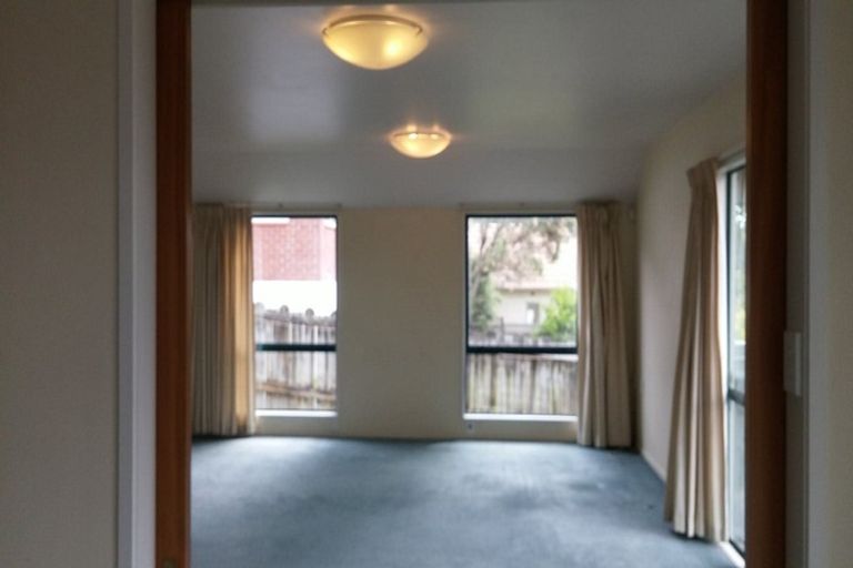 Photo of property in 2/15 Quebec Road, Milford, Auckland, 0620