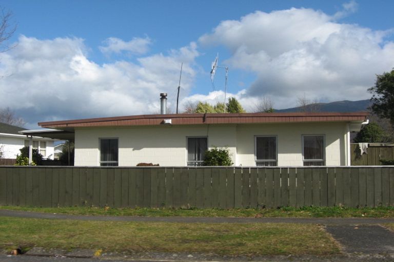 Photo of property in 17 Poihaere Street, Turangi, 3334