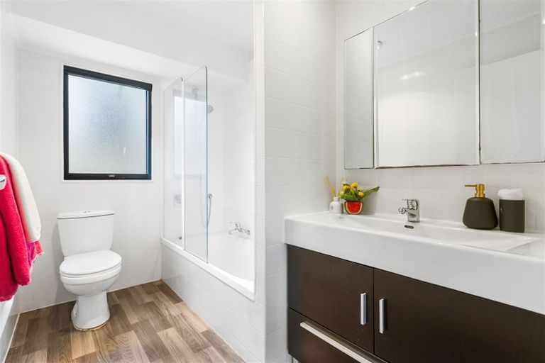 Photo of property in 7 Kaanapali Place, Wattle Downs, Auckland, 2103