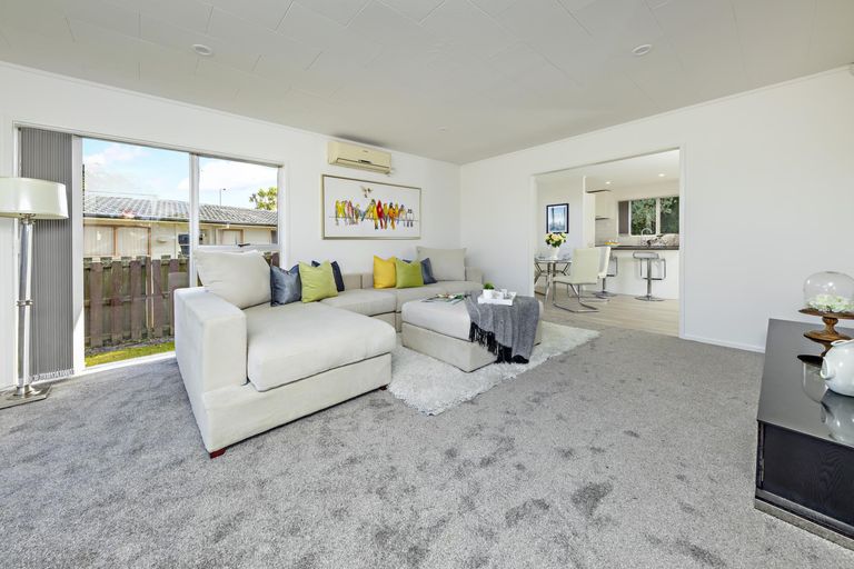 Photo of property in 21 Heathberry Close, Papatoetoe, Auckland, 2025