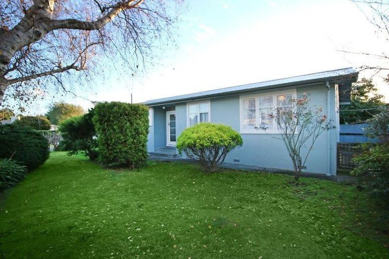 Photo of property in 5 Waterloo Crescent, Hokowhitu, Palmerston North, 4410
