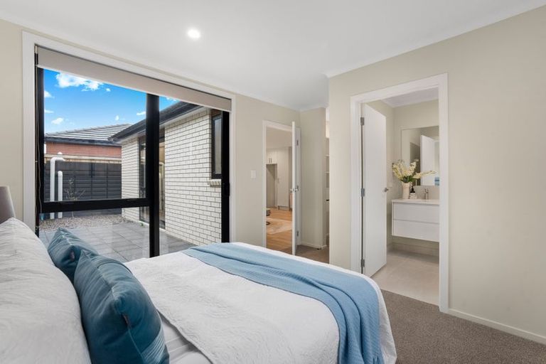 Photo of property in 23 Scenic Rise, Rototuna North, 3281