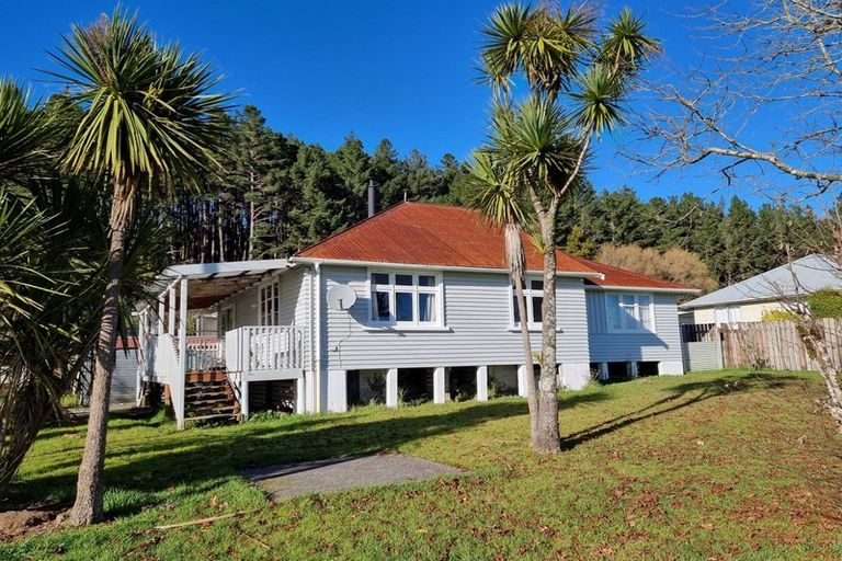 Photo of property in 10 Herald Street, Dobson, Greymouth, 7805