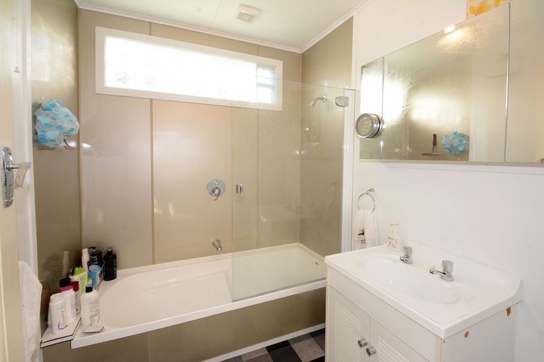 Photo of property in 18 Pretoria Avenue, Saint Clair, Dunedin, 9012