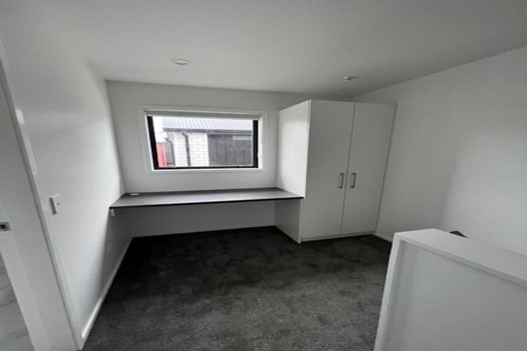 Photo of property in 2/14 Biddle Crescent, Taita, Lower Hutt, 5011