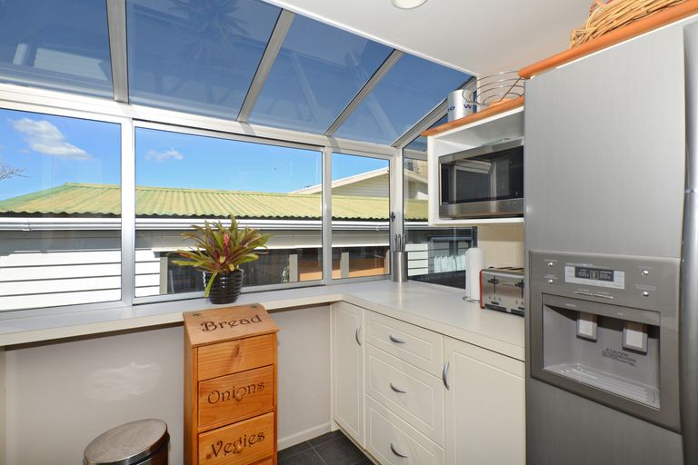 Photo of property in 6 Kohe Street, Parahaki, Whangarei, 0112