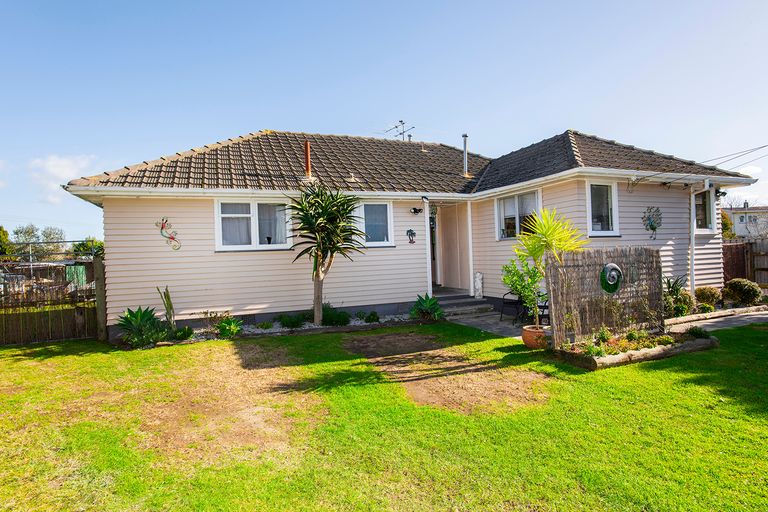 Photo of property in 30 Karaka Street, Elgin, Gisborne, 4010