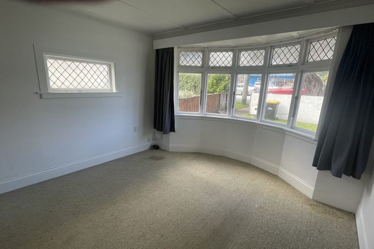 Photo of property in 354 The Parade, Island Bay, Wellington, 6023