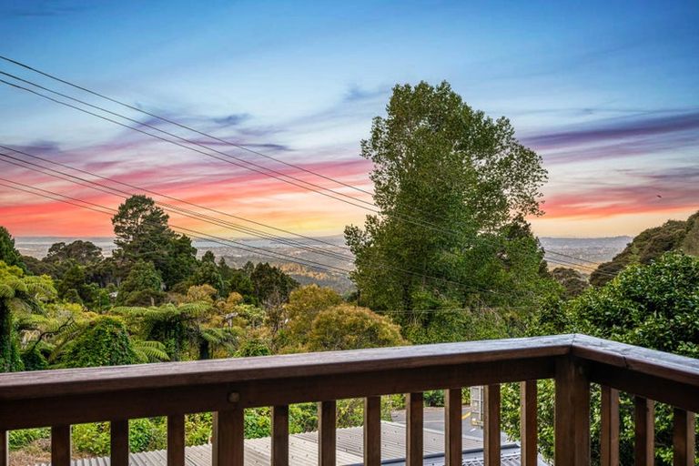 Photo of property in 894 West Coast Road, Waiatarua, Auckland, 0604