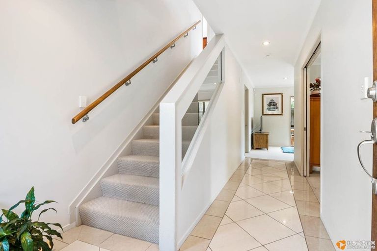 Photo of property in 6 Pennant Street, Long Bay, Auckland, 0630