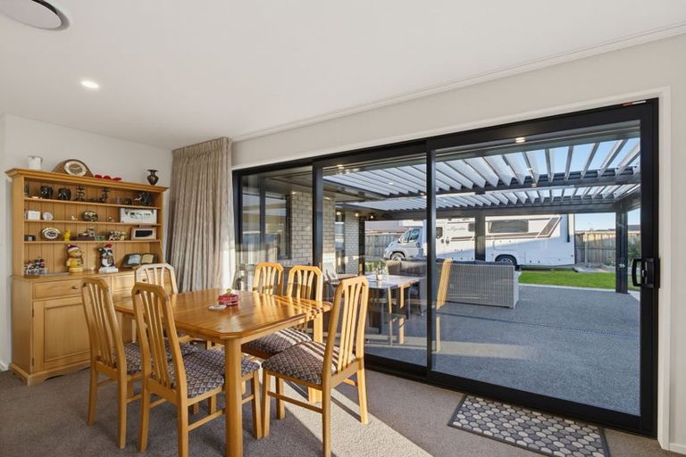 Photo of property in 52 Hilton Drive, Amberley, 7410