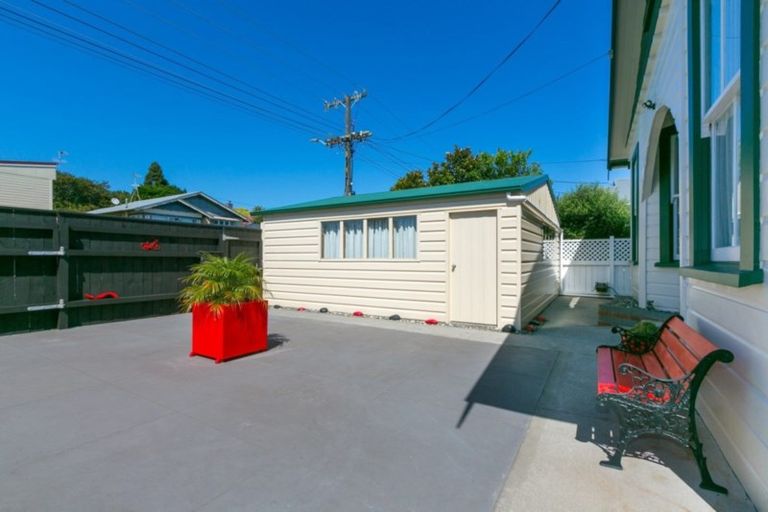 Photo of property in 121 Lemon Street, New Plymouth, 4312
