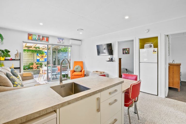 Photo of property in 28a Moulton Street, Moturoa, New Plymouth, 4310