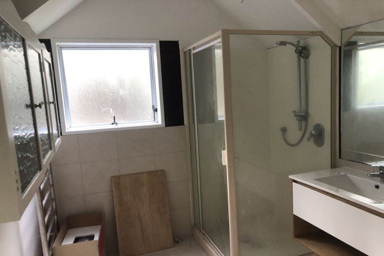 Photo of property in 30 Darcy Place, Massey, Auckland, 0614