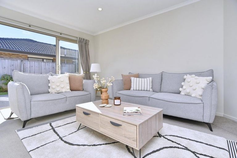 Photo of property in 3 Reeves Road, Rangiora, 7400