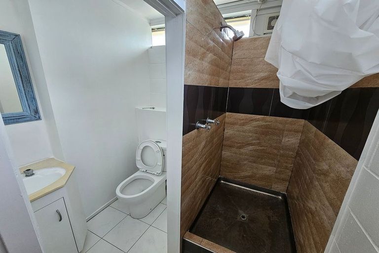 Photo of property in 42b Evans Road, Weymouth, Auckland, 2103