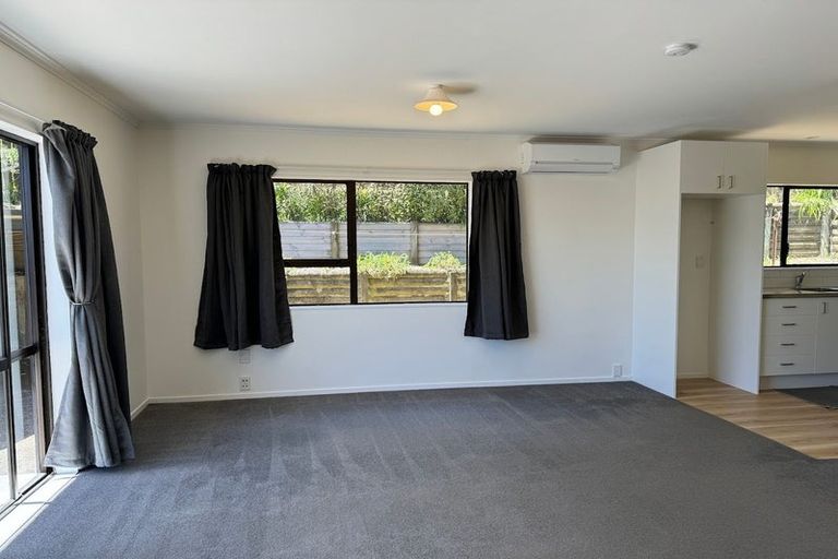 Photo of property in 2/25 Invercargill Drive, Kelson, Lower Hutt, 5010