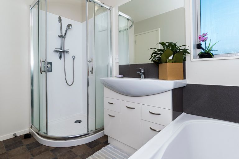 Photo of property in 39 Scoria Close, Pyes Pa, Tauranga, 3112