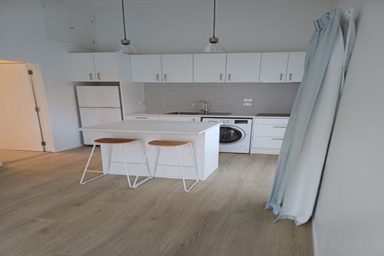 Photo of property in 2/41 Charles Dickens Drive, Mellons Bay, Auckland, 2014