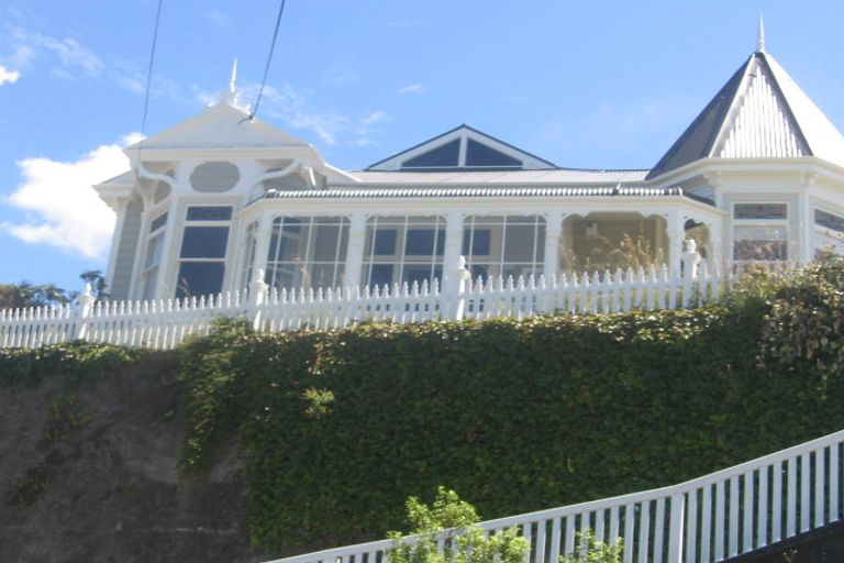 Photo of property in 14 Mariri Road, Kelburn, Wellington, 6012