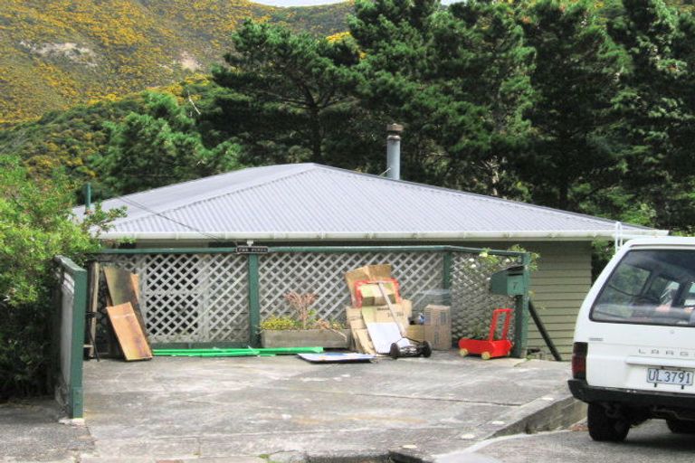 Photo of property in 7 Amos Way, Kingston, Wellington, 6021