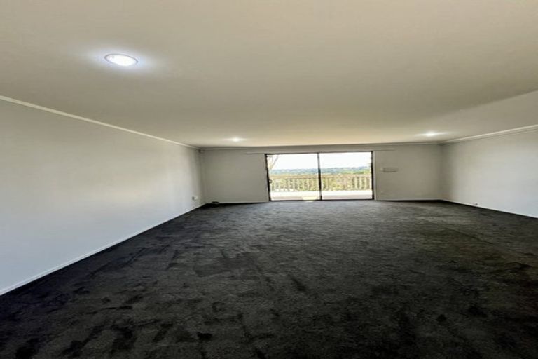 Photo of property in 390 Paremoremo Road, Paremoremo, Auckland, 0632