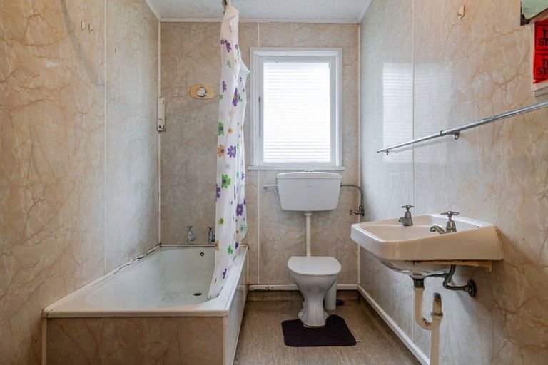 Photo of property in 75a Heretaunga Street, Palmerston North, 4414