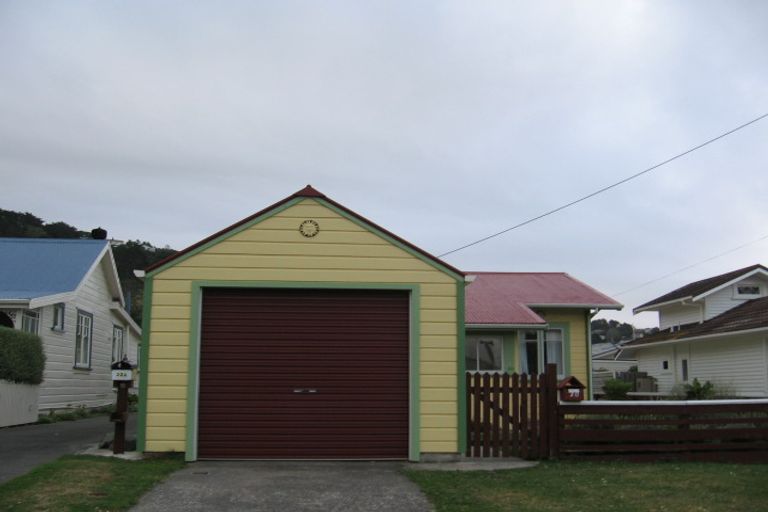 Photo of property in 20a Mantell Street, Seatoun, Wellington, 6022