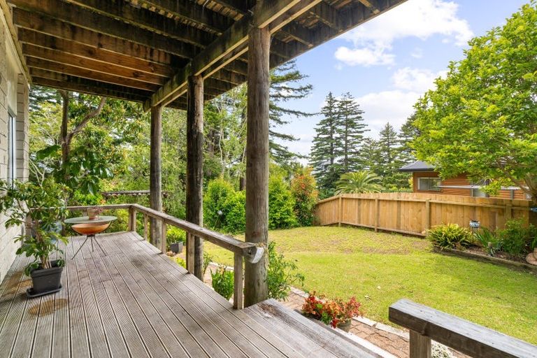 Photo of property in 115 Chevron Crescent, Whangamata, 3620