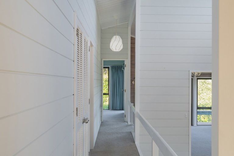 Photo of property in 13 Punga Place, Whitianga, 3510