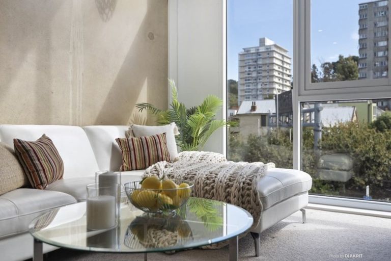 Photo of property in Canvas Apartments, 8/307 Willis Street, Te Aro, Wellington, 6011