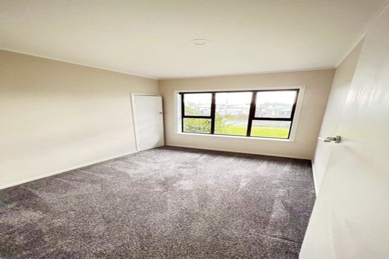 Photo of property in 52 Landon Avenue, Mangere East, Auckland, 2024