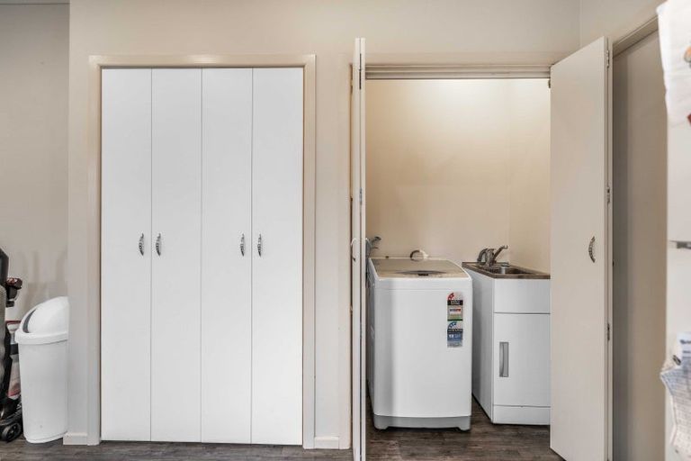 Photo of property in 124 Newcastle Street, Windsor, Invercargill, 9810