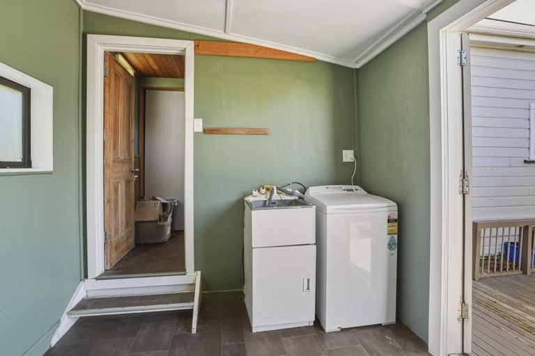 Photo of property in 10 Argyle Street, Mornington, Dunedin, 9011