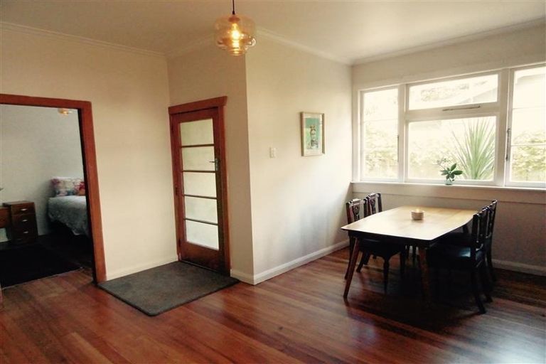 Photo of property in 12 Tamar Street, New Plymouth, 4310