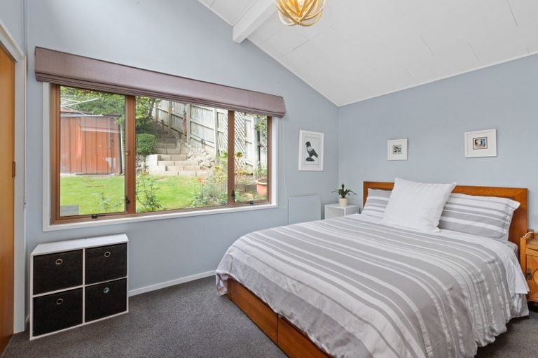 Photo of property in 8 Denholm Road, Hospital Hill, Napier, 4110