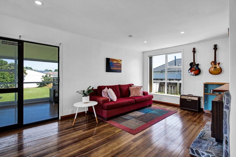 Photo of property in 62 Lismore Street, Merrilands, New Plymouth, 4312