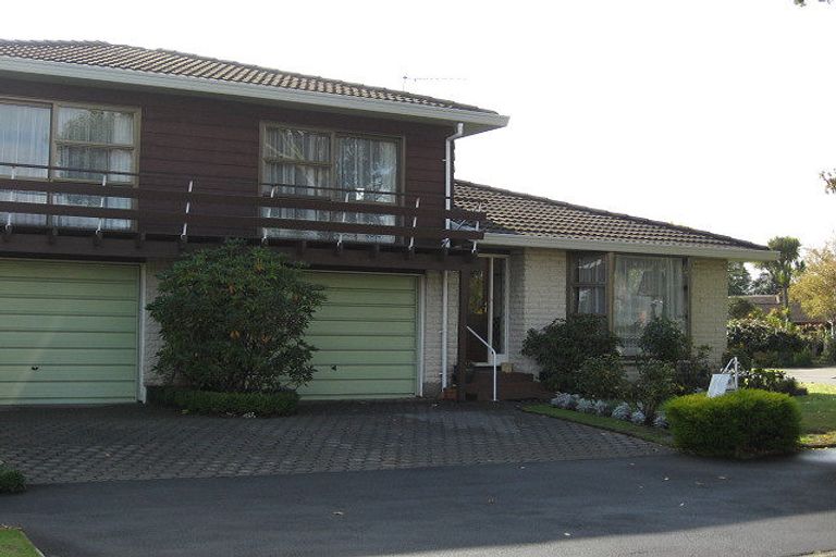 Photo of property in 1/4 Sayers Crescent, Ilam, Christchurch, 8041