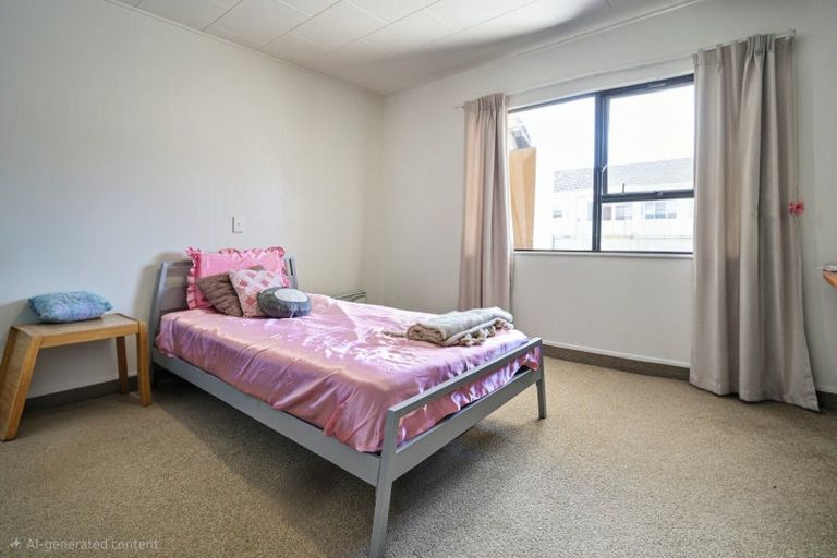 Photo of property in 2/411 Avenue Road West, Hastings, 4122