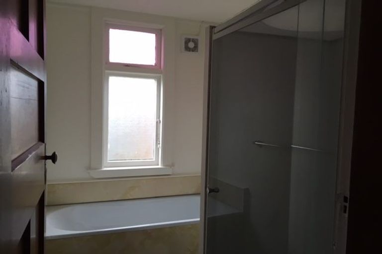 Photo of property in 214 Ferguson Street, Palmerston North, 4410